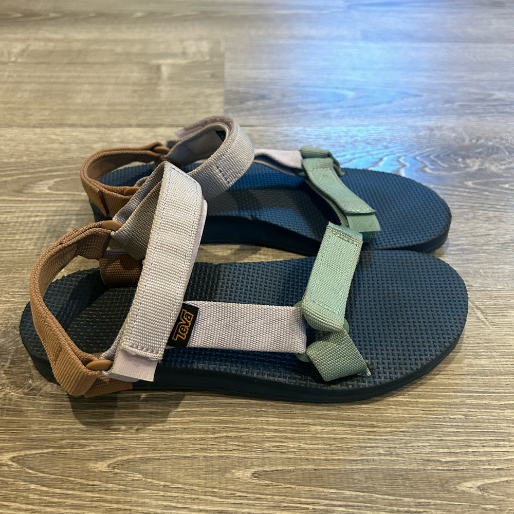 Teva women’s Sandle size 7